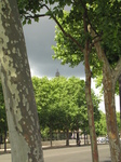 SX18318 The Eiffel tower hiding.jpg